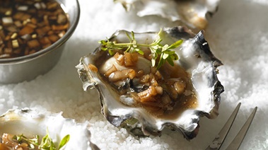 Komo Gway Oysters with Mignonette Sauce