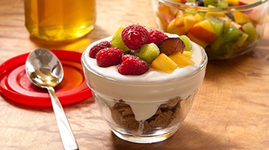 Yogurt, Cereal and Fruit Breakfast Cups